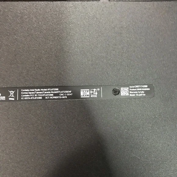 Black 15.6” HP Notebook touch i3-5005U 200GHz 8GB slow (for repair) - Picture 6 of 10